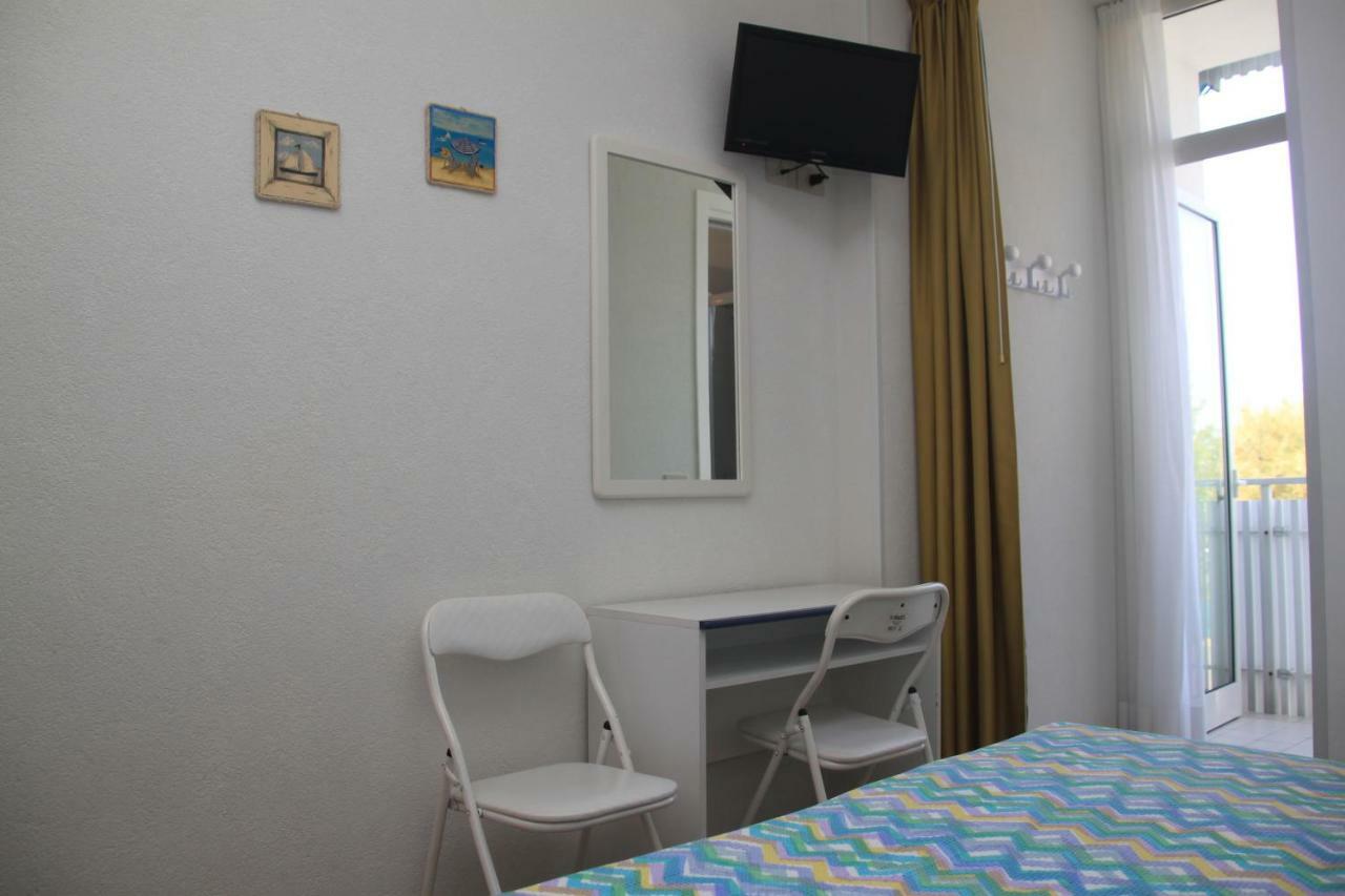 Albergo Elena Garni Καόρλε Εξωτερικό φωτογραφία
